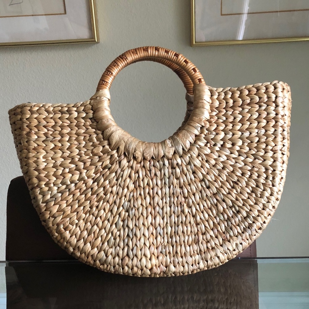 Beautiful woven straw bag